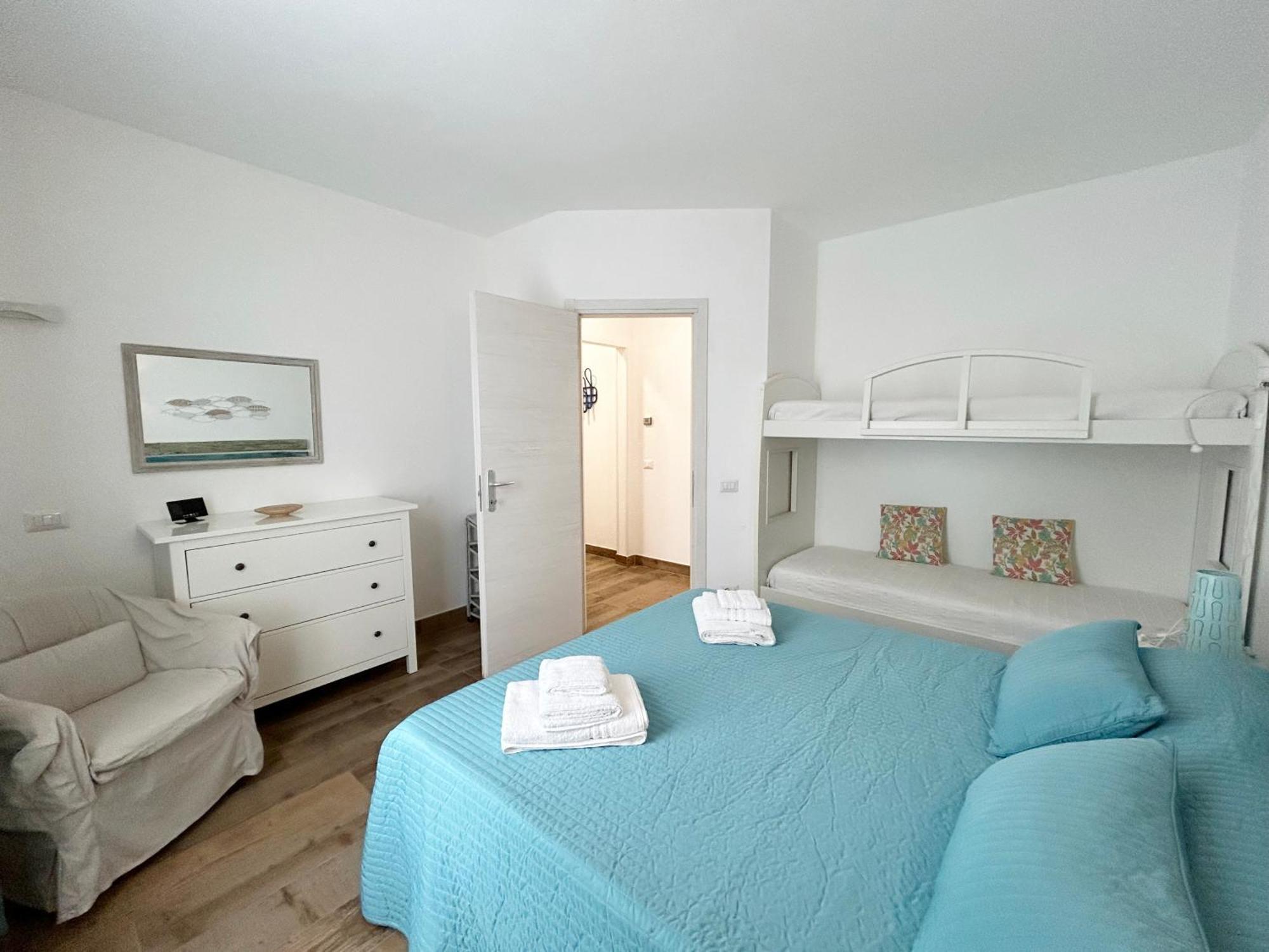 ヴァダLa Casa Di Rosi Al Mareアパートメント エクステリア 写真