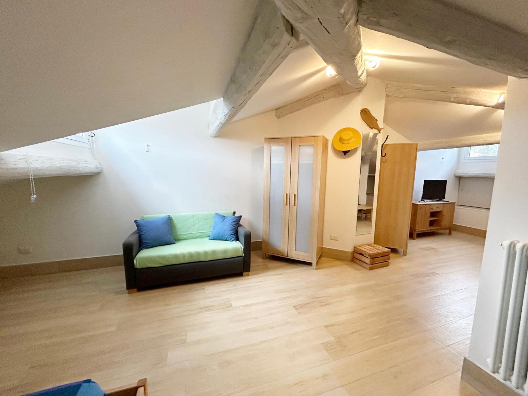 ヴァダLa Casa Di Rosi Al Mareアパートメント エクステリア 写真