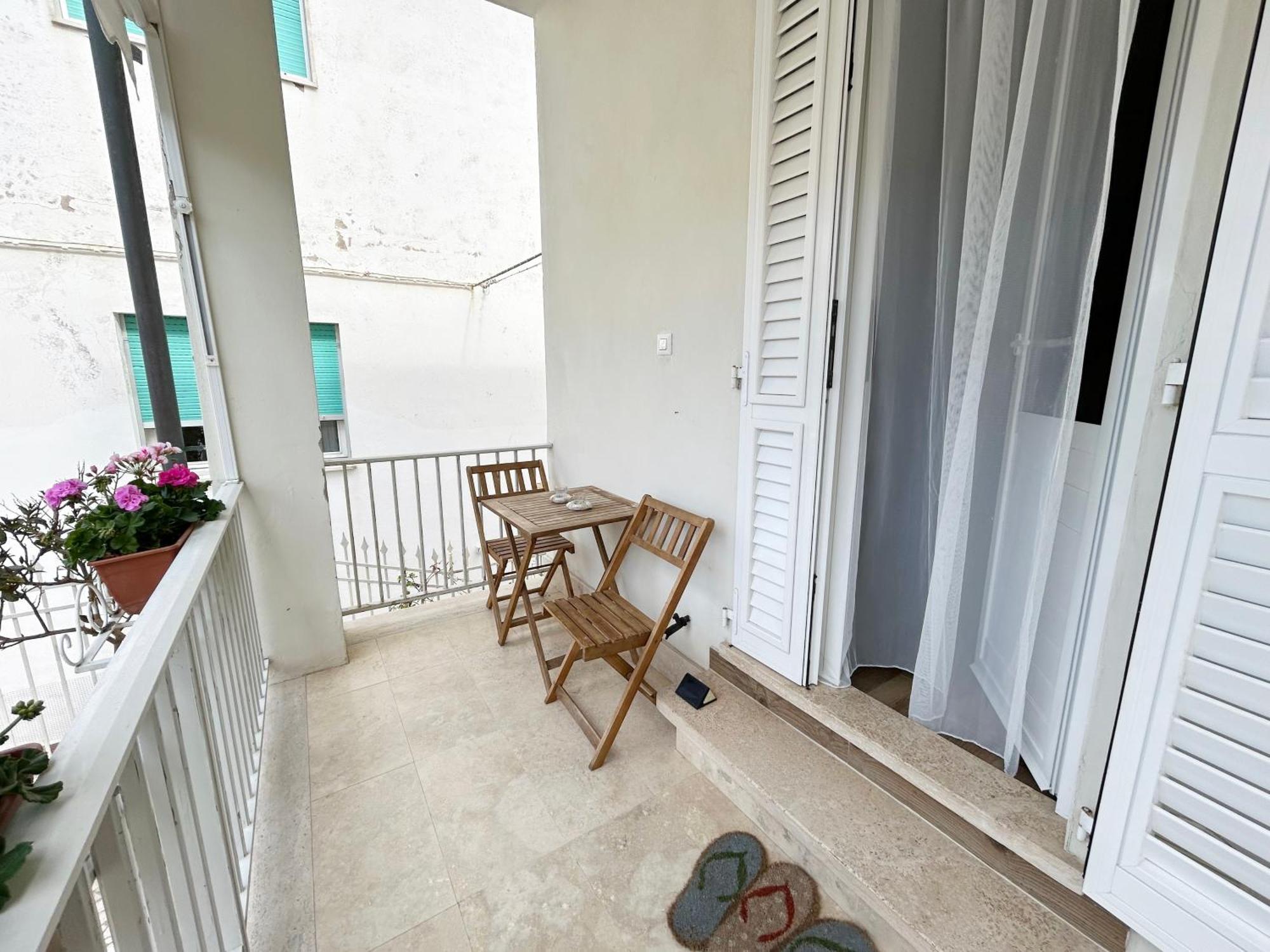 ヴァダLa Casa Di Rosi Al Mareアパートメント エクステリア 写真